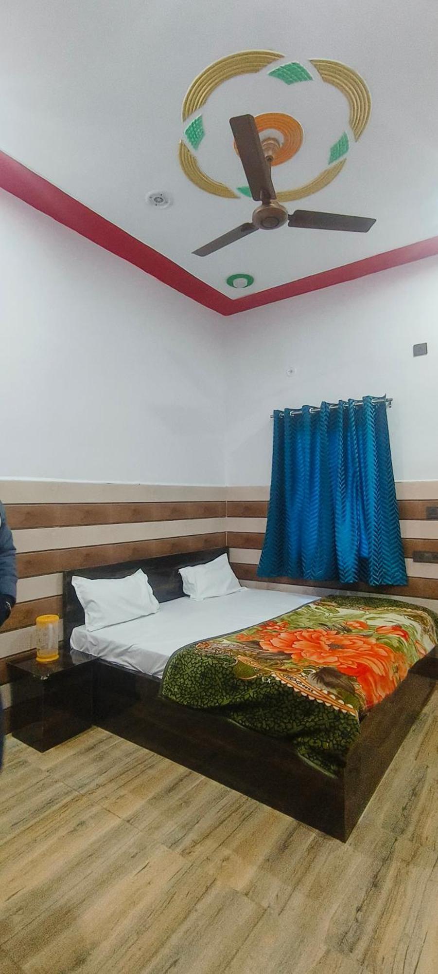 K.D.Dham Near Prem Mandir1 호텔 Vrindāvan 외부 사진