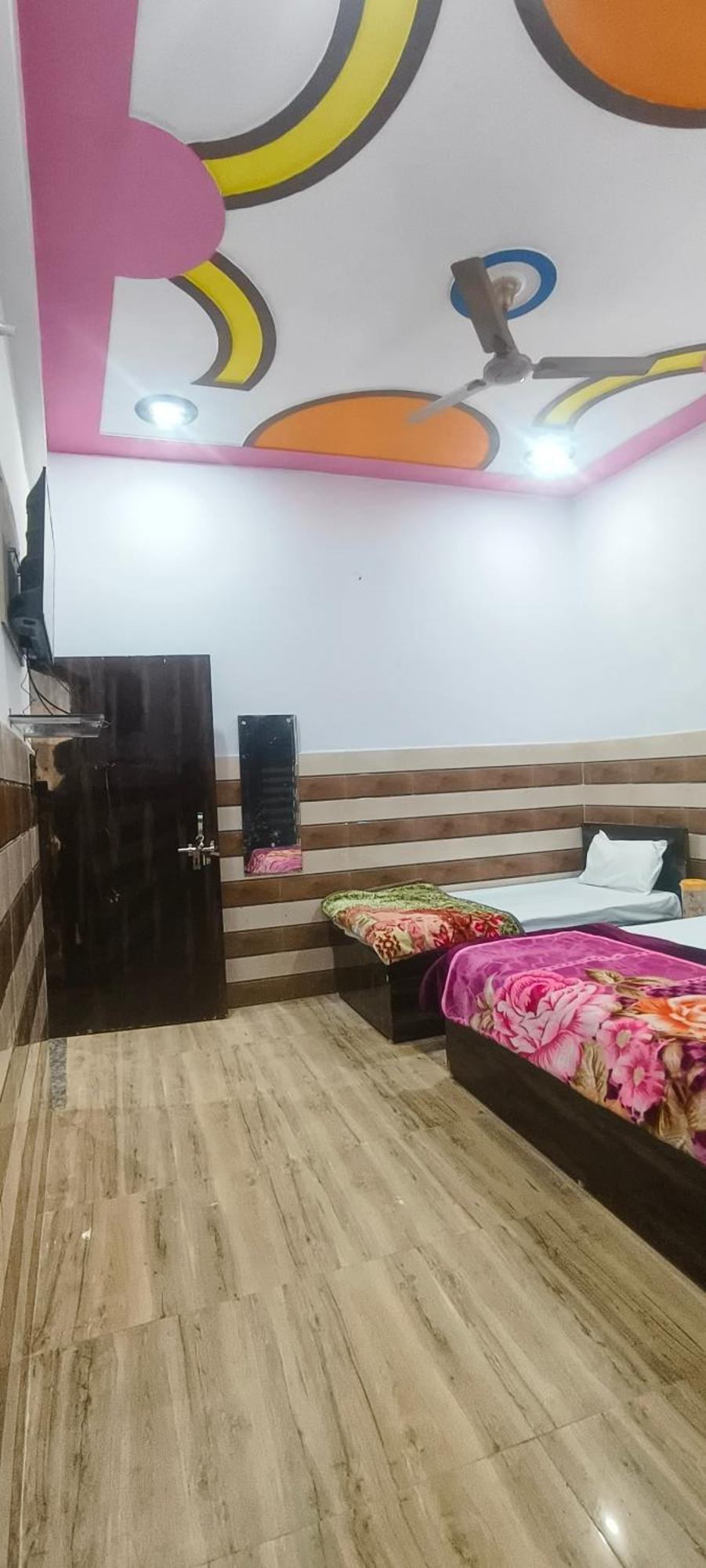 K.D.Dham Near Prem Mandir1 호텔 Vrindāvan 외부 사진